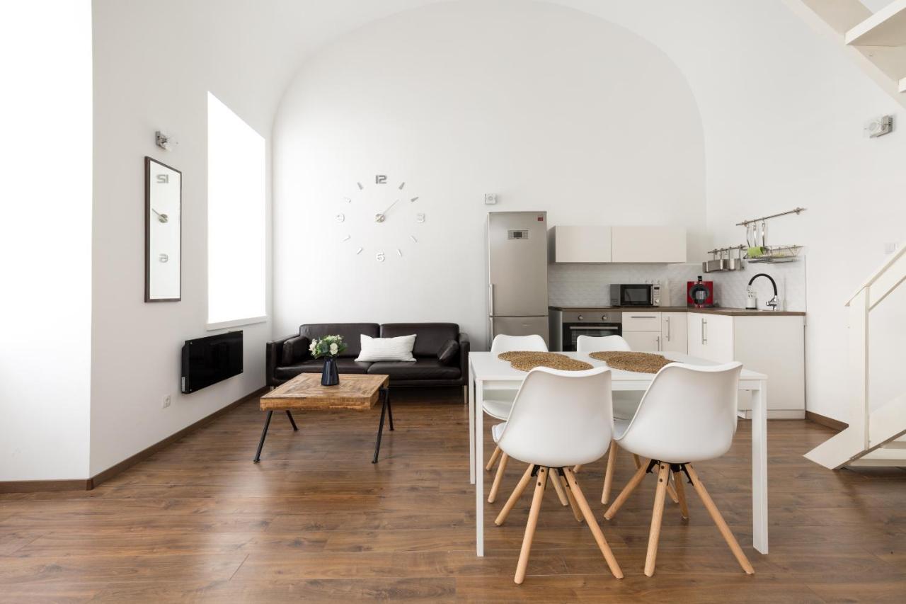 B17 Bajcsy Appartement *